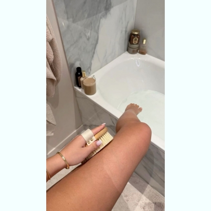     ,,  ,...