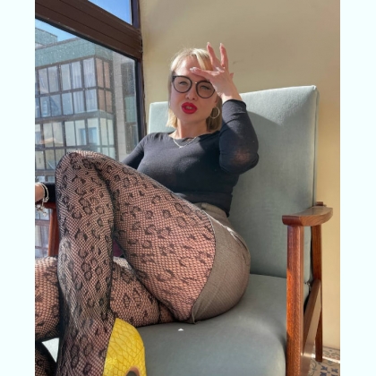     �  �� �����, �   �� �������